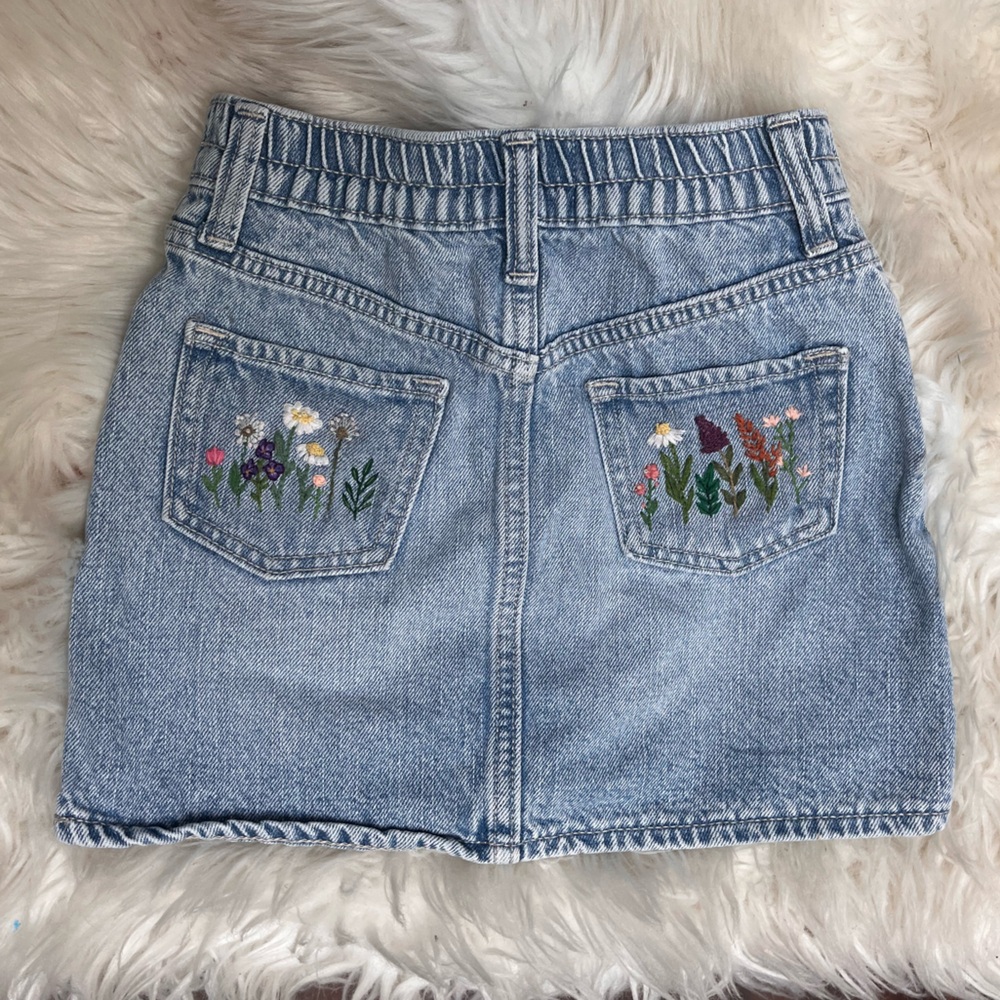 Old Navy Light Blue Denim Skirt with Floral Embroidery